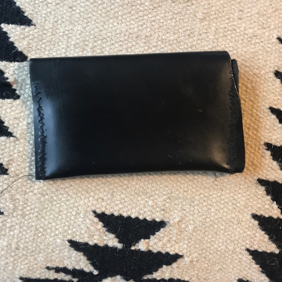 Handmade Black leather passport holder - Picture 4 of 7